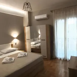 Sky Nomads Apartment
