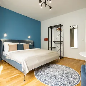 Bright Stylish In A Location Apartment Wien